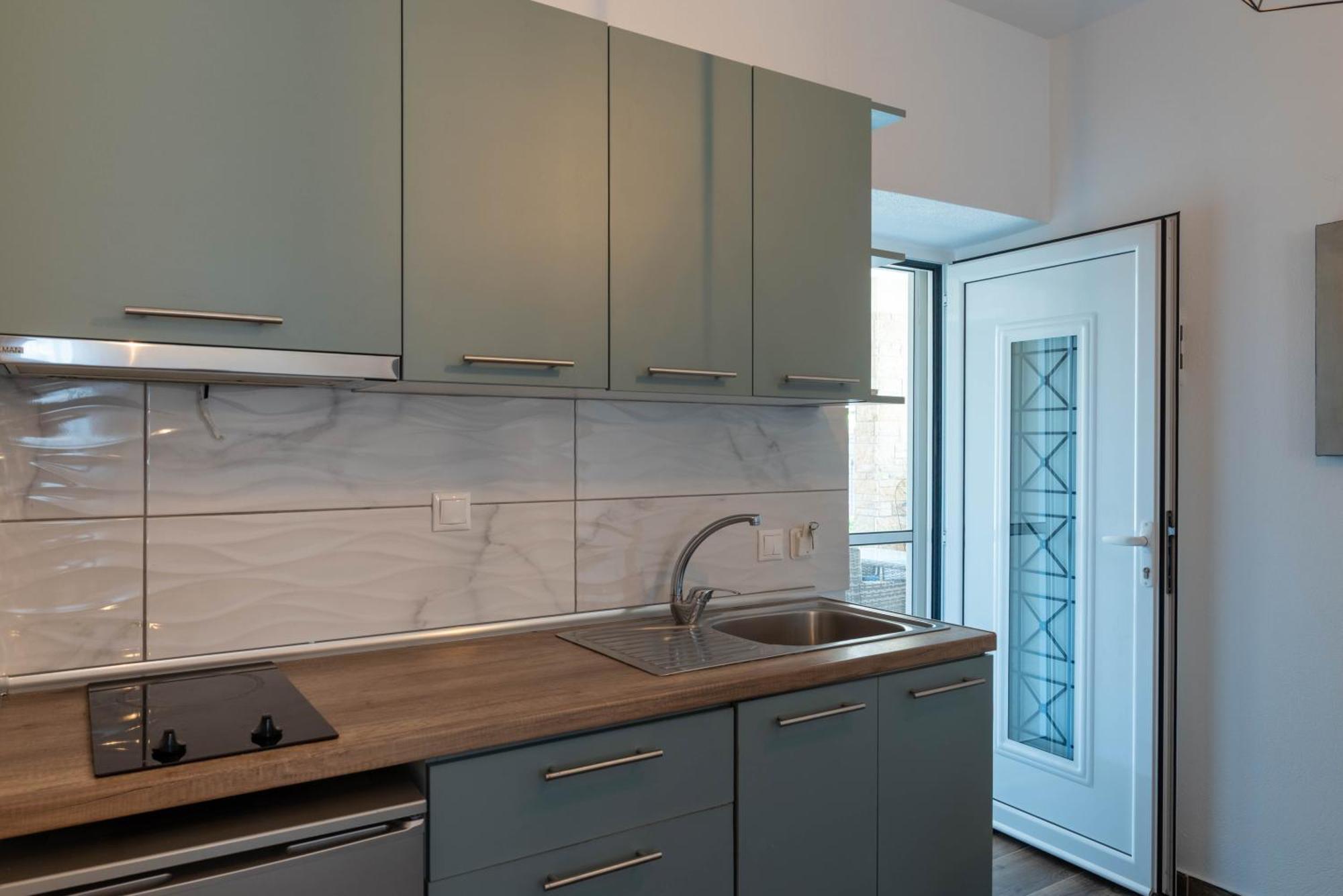 Aigli Luxury Studios Nea Roda Bagian luar foto